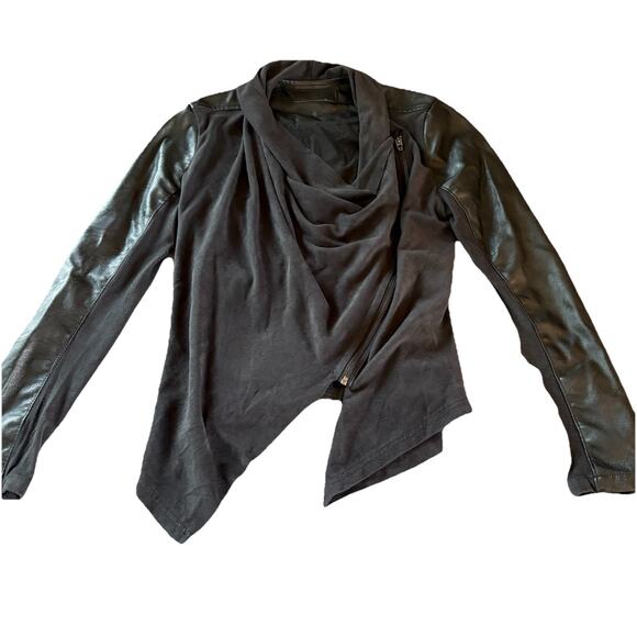 BLANKNYC Private Practice Mixed Media Black Drape Front Asymmetrical Jacket Sz S - Picture 5 of 13